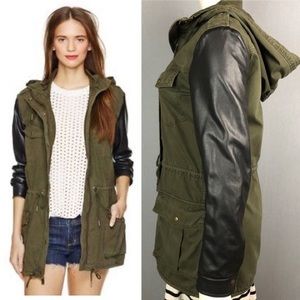 📌 NWT Talula by Aritzia Balfour Jacket